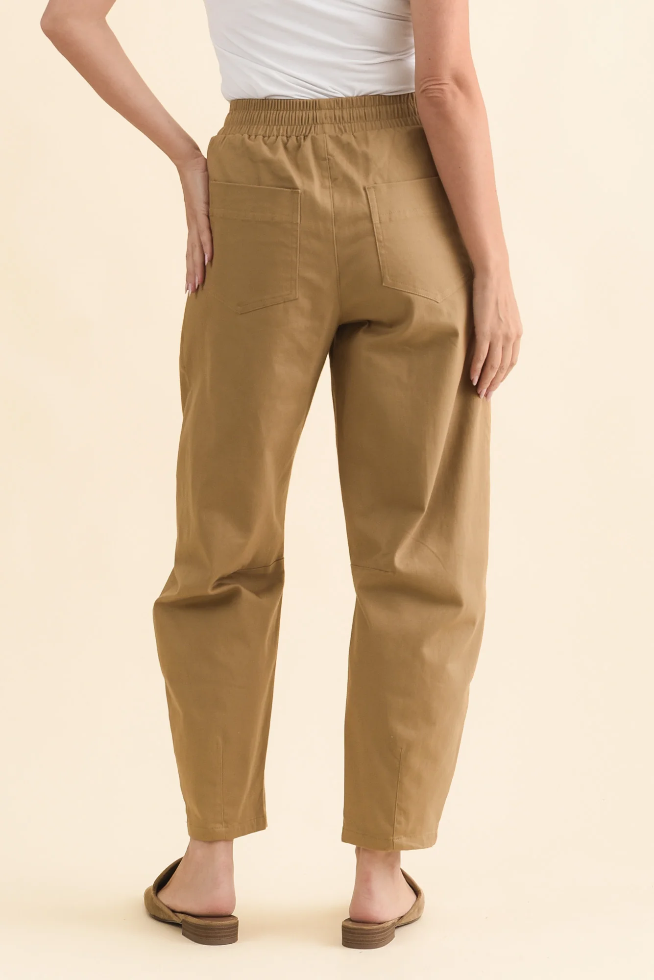 Andy Camel Cotton Barrel Pants - Image 4