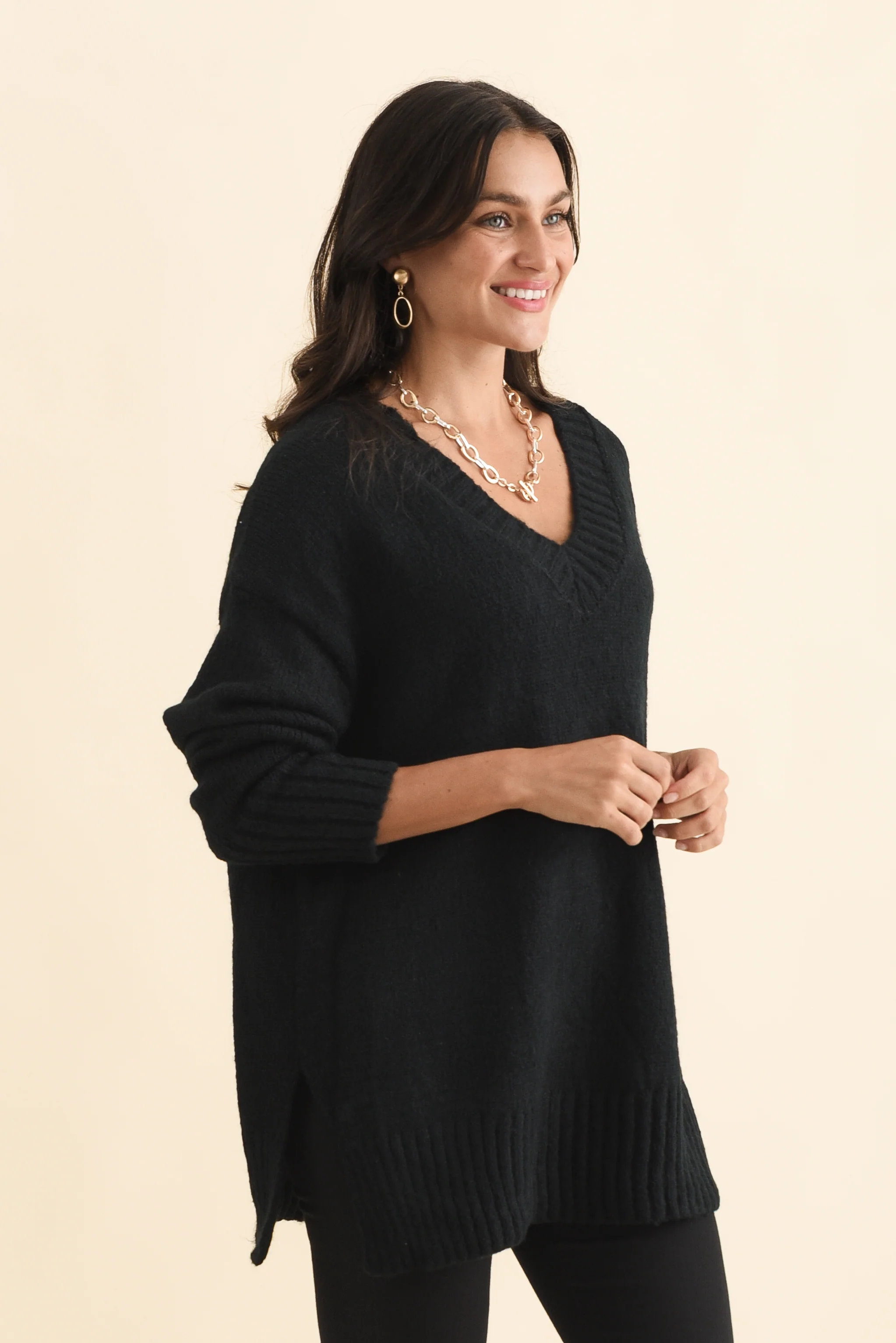 Brilla Black V Neck Jumper - Image 3