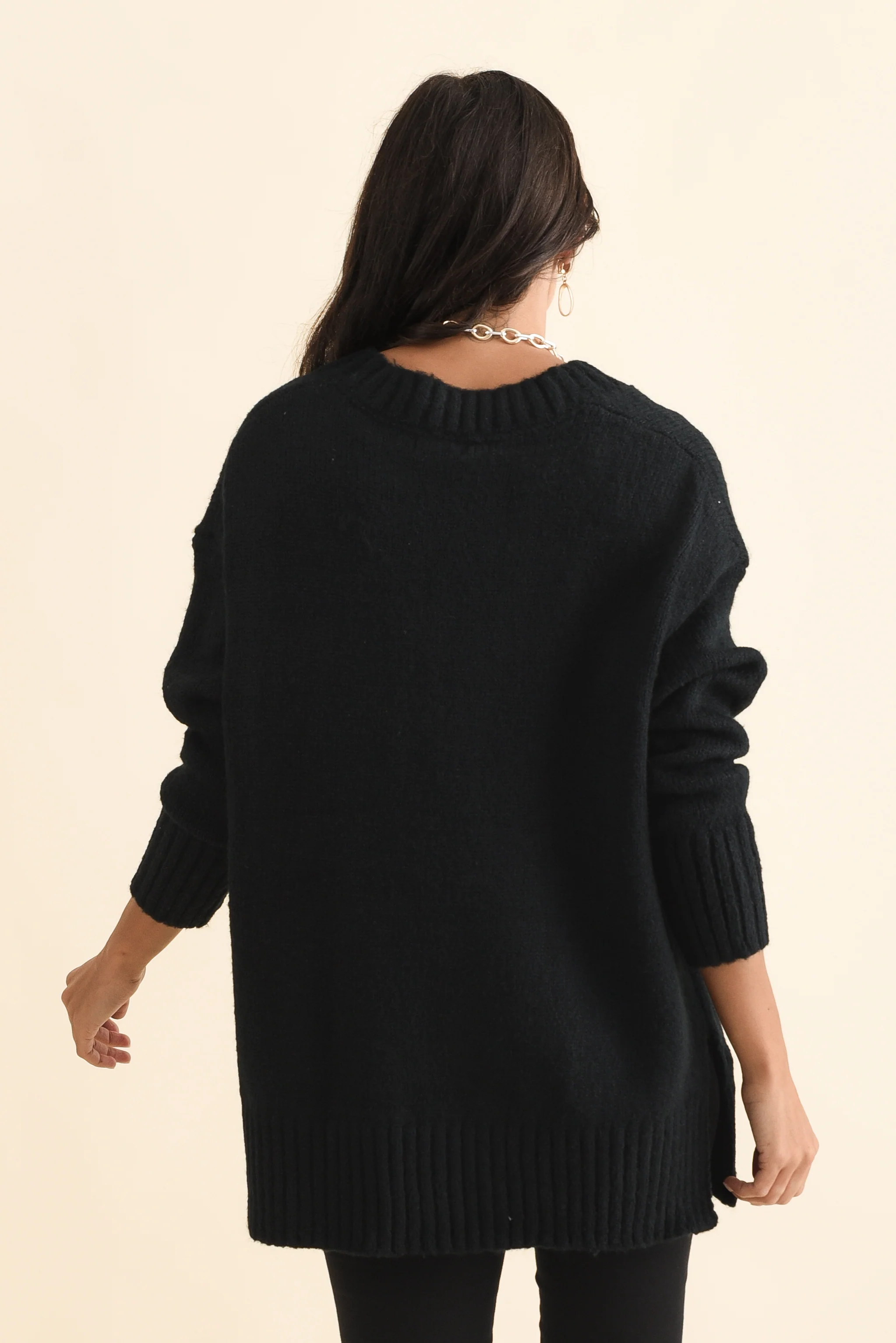 Brilla Black V Neck Jumper - Image 4