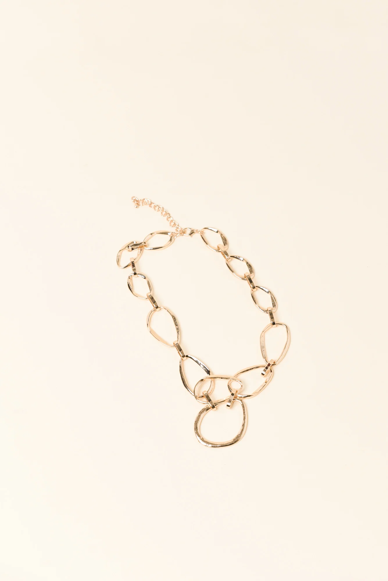 Calissa Gold Oval Link Necklace