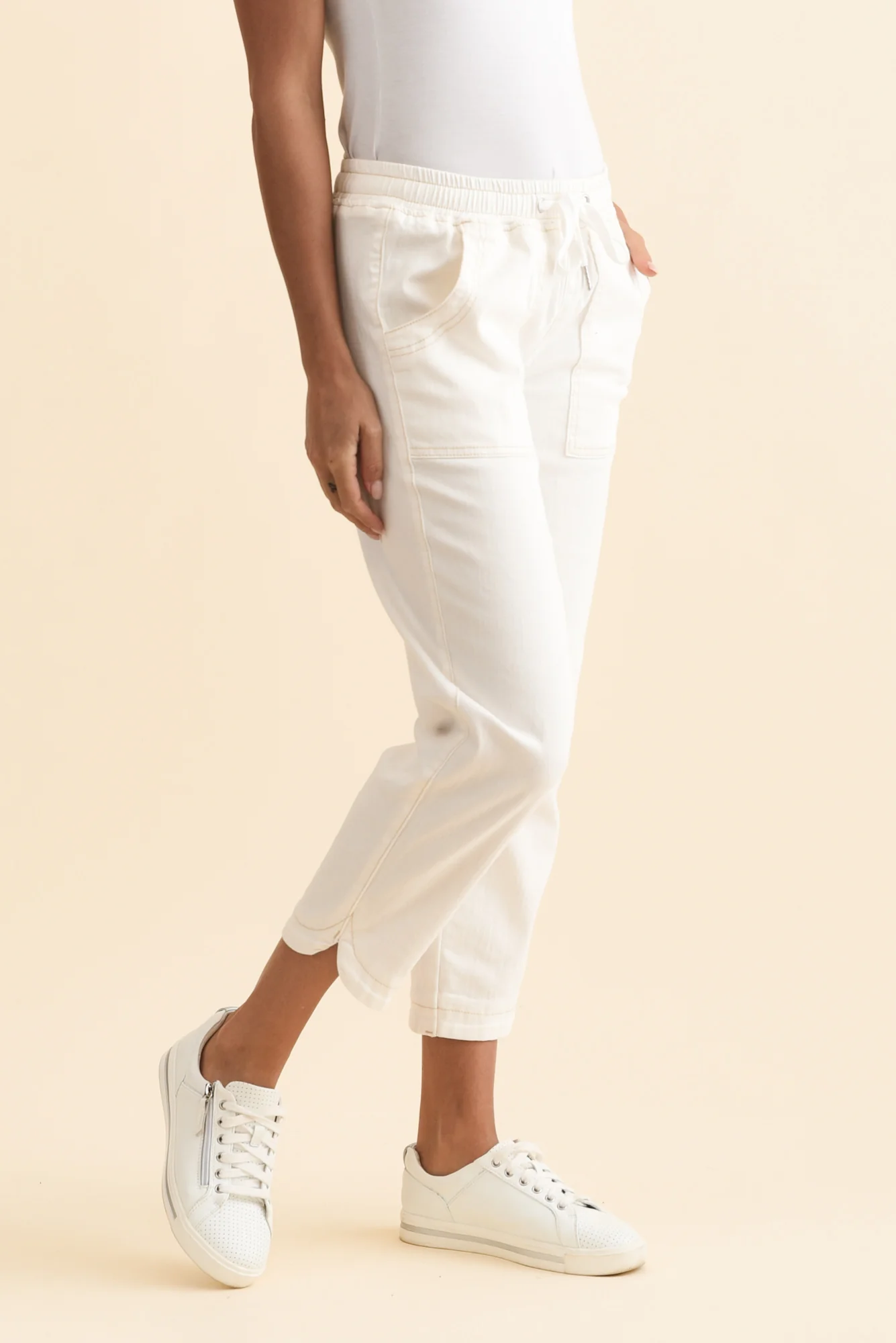 Eliana White Cotton Stretch Jeans - Image 4