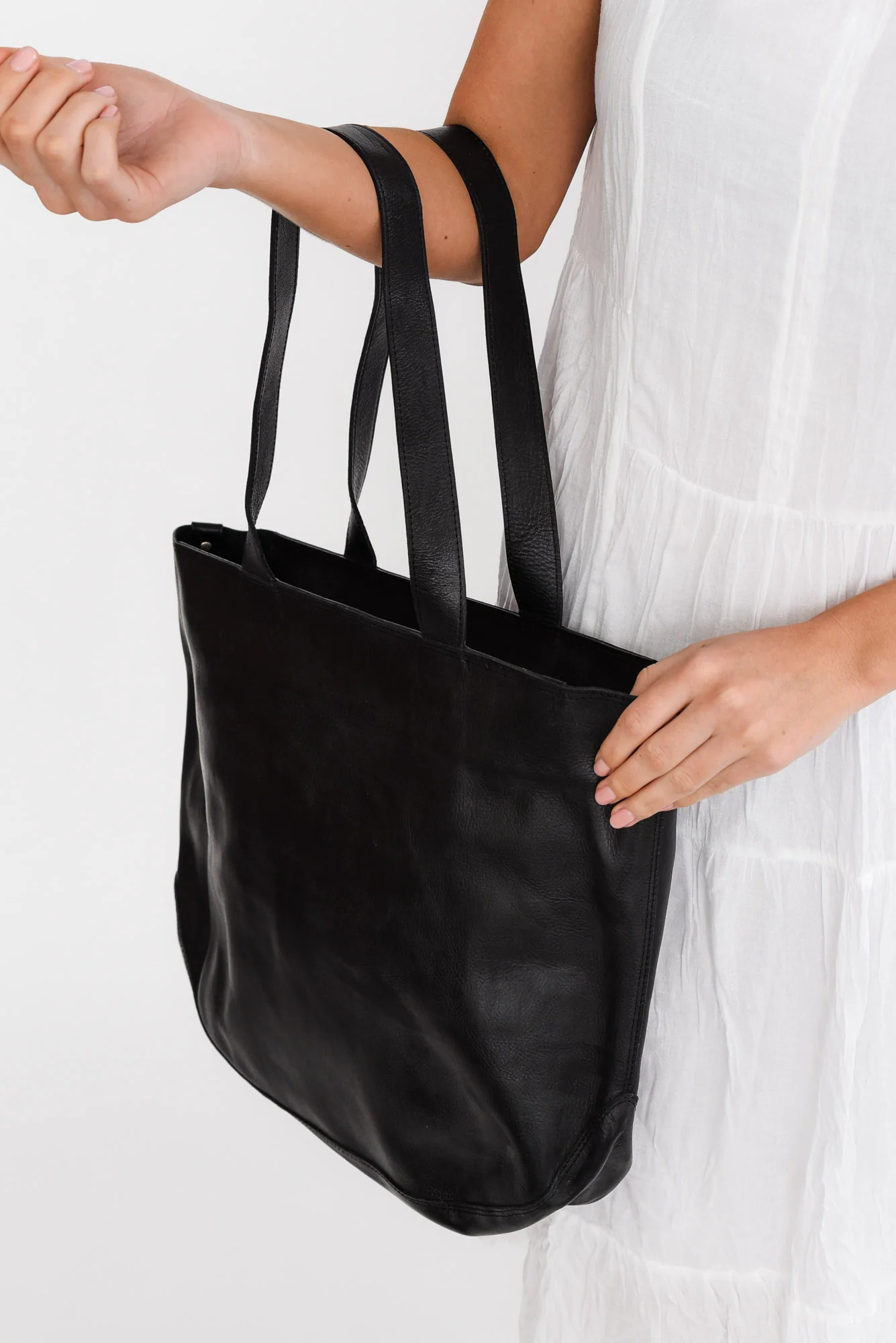 Fenna Black Leather Tote - Image 2