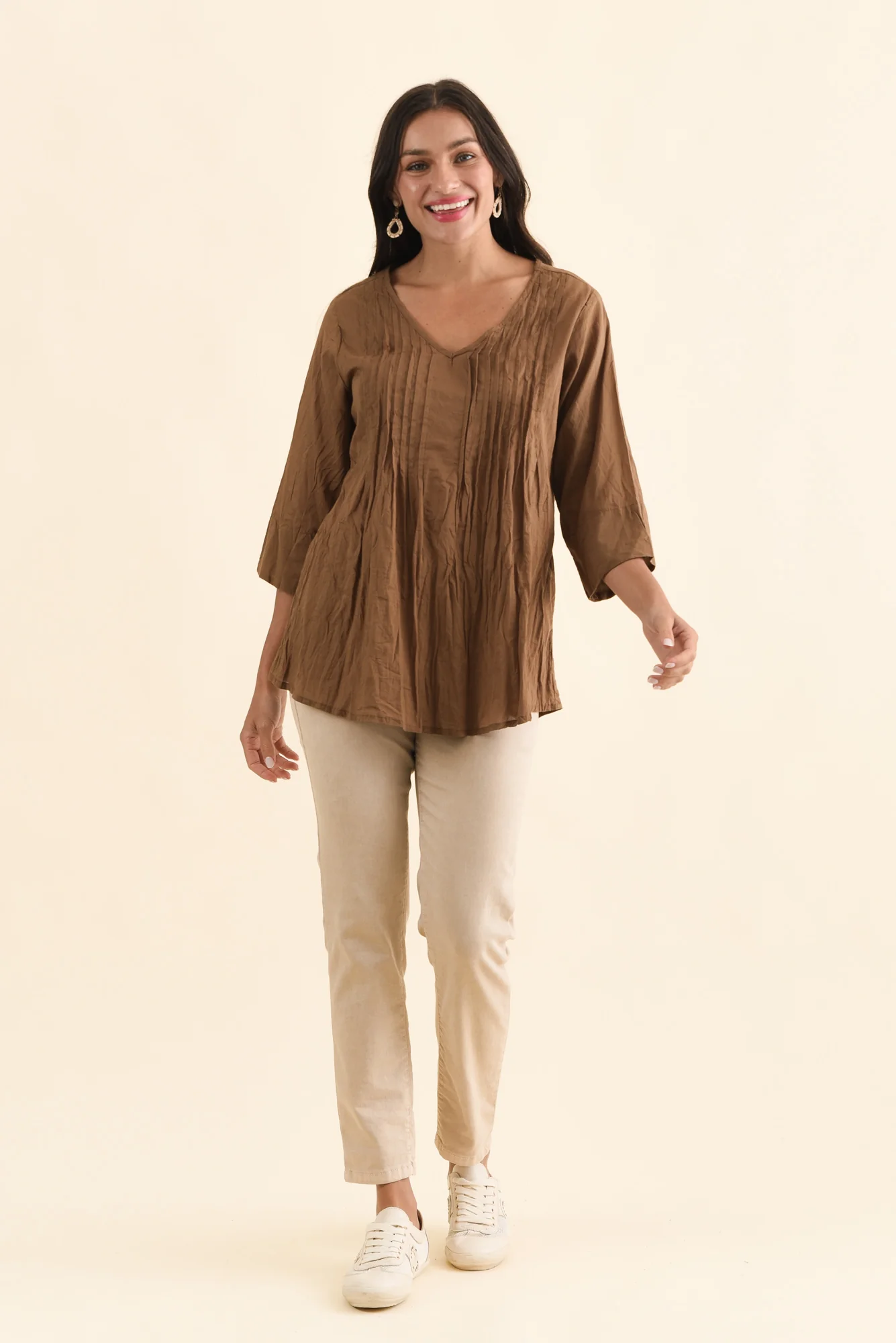 Fia Mocha Sleeved Crinkle Cotton Top - Image 2