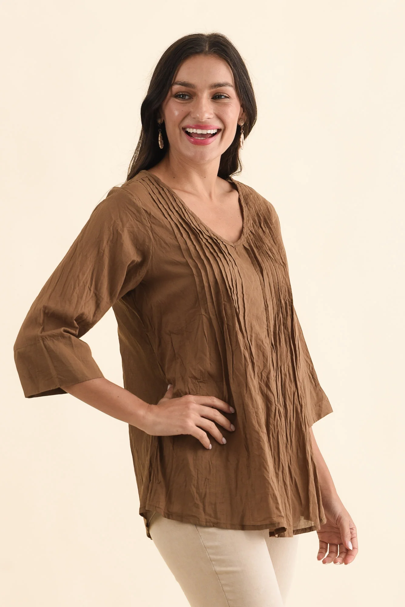 Fia Mocha Sleeved Crinkle Cotton Top - Image 3