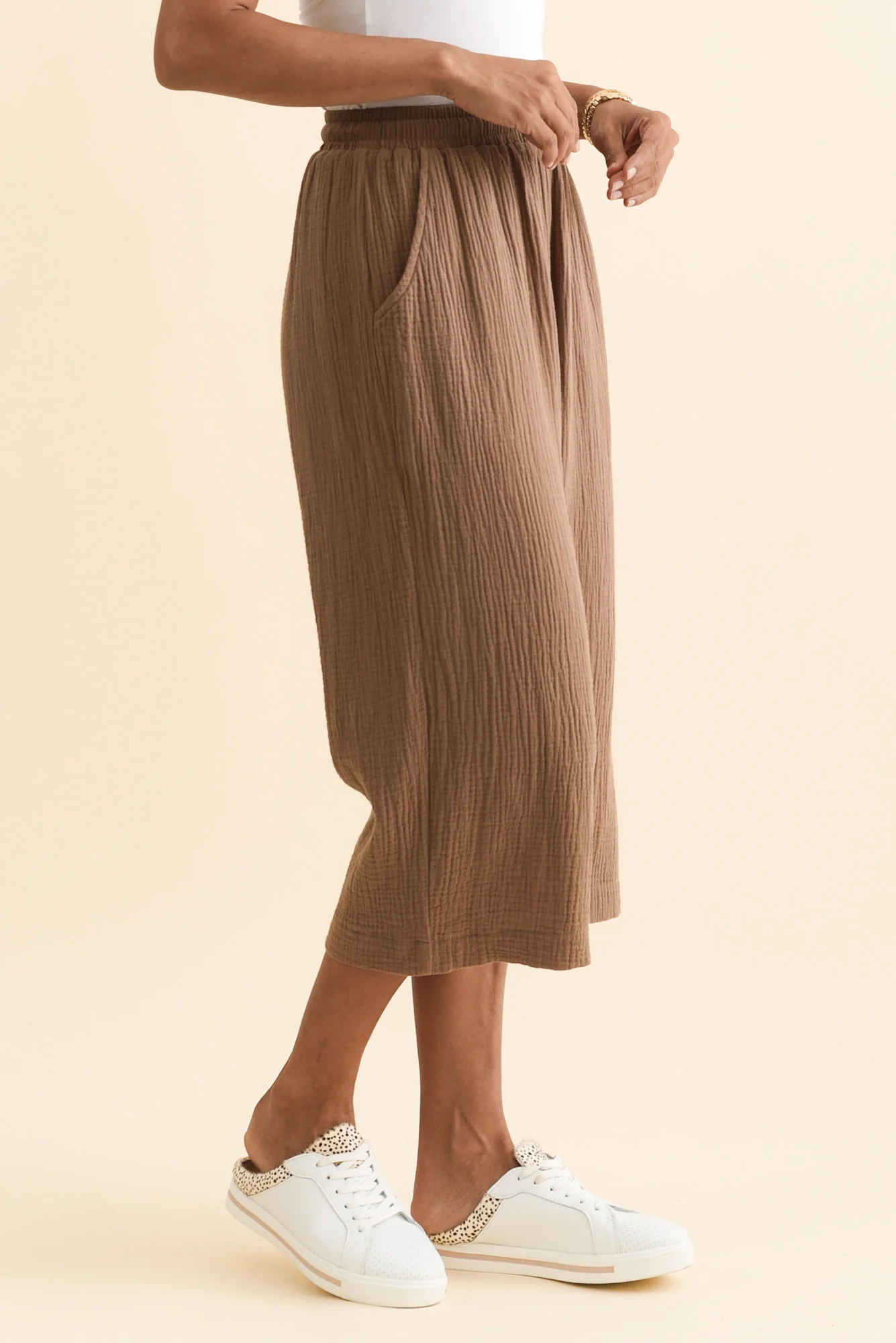 Harvey Mocha Cotton Cheesecloth Cropped Pants - Image 4