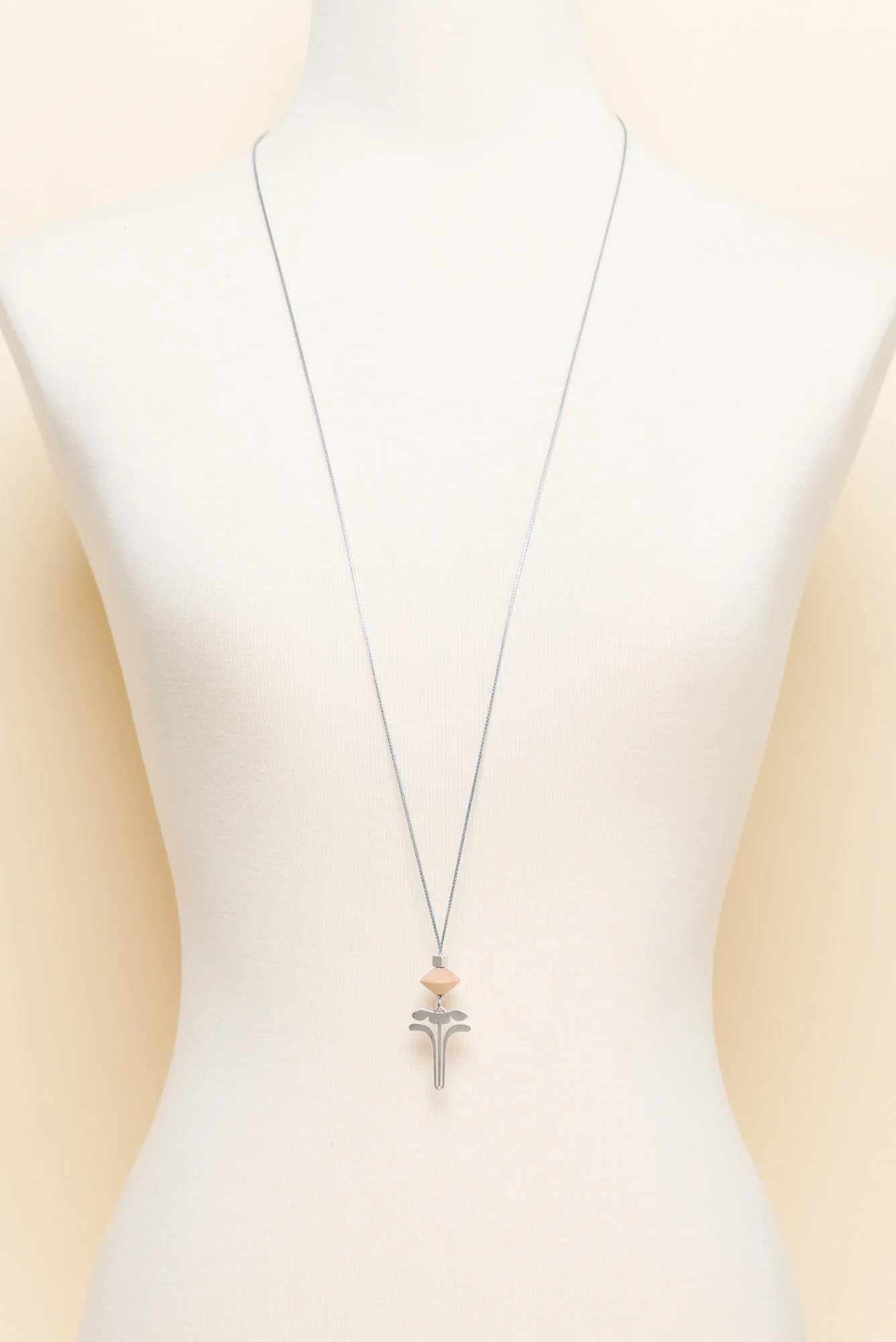 Hatia Silver Flower Pendant Necklace - Image 2