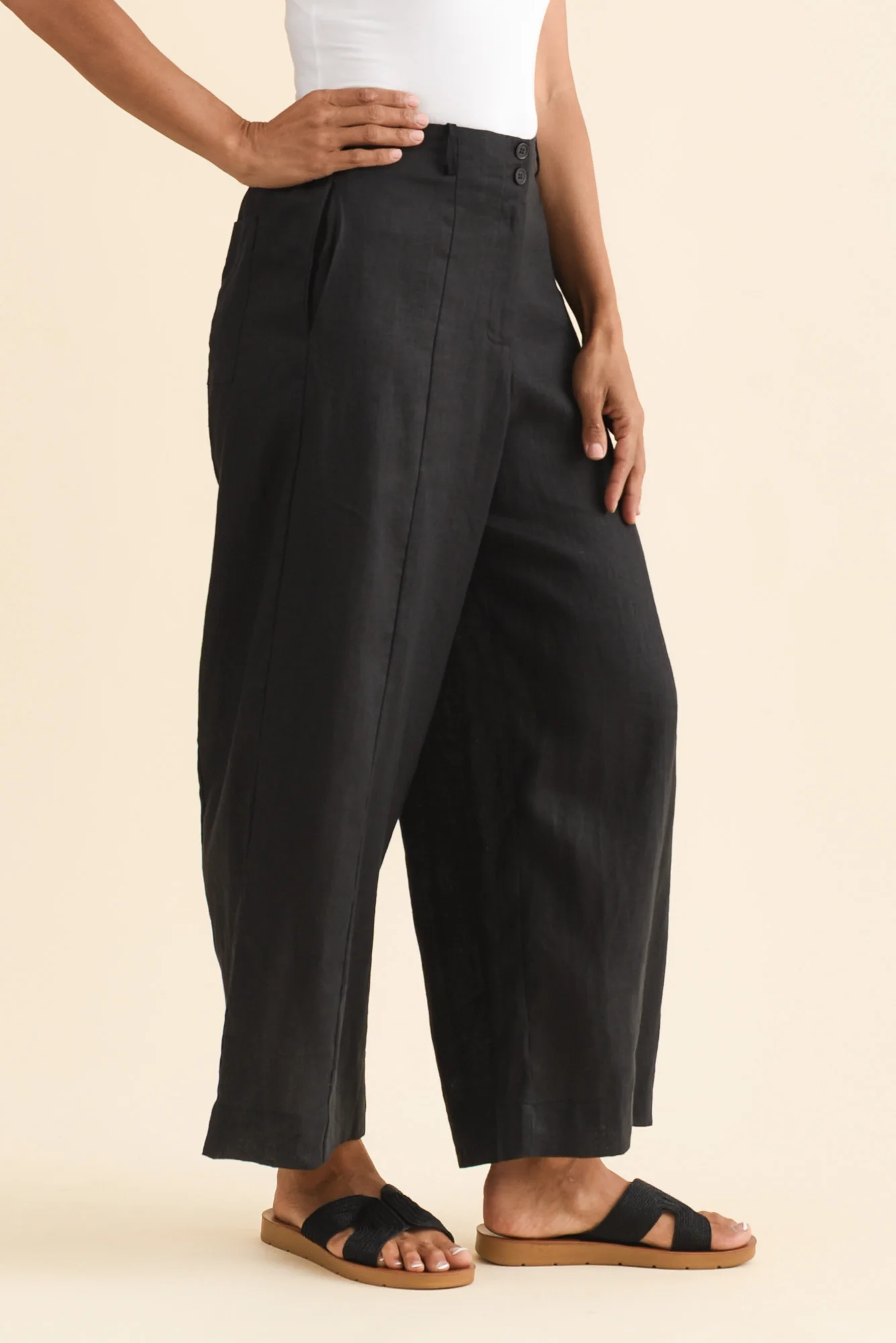Keegan Black Linen Pocket Pants - Image 3