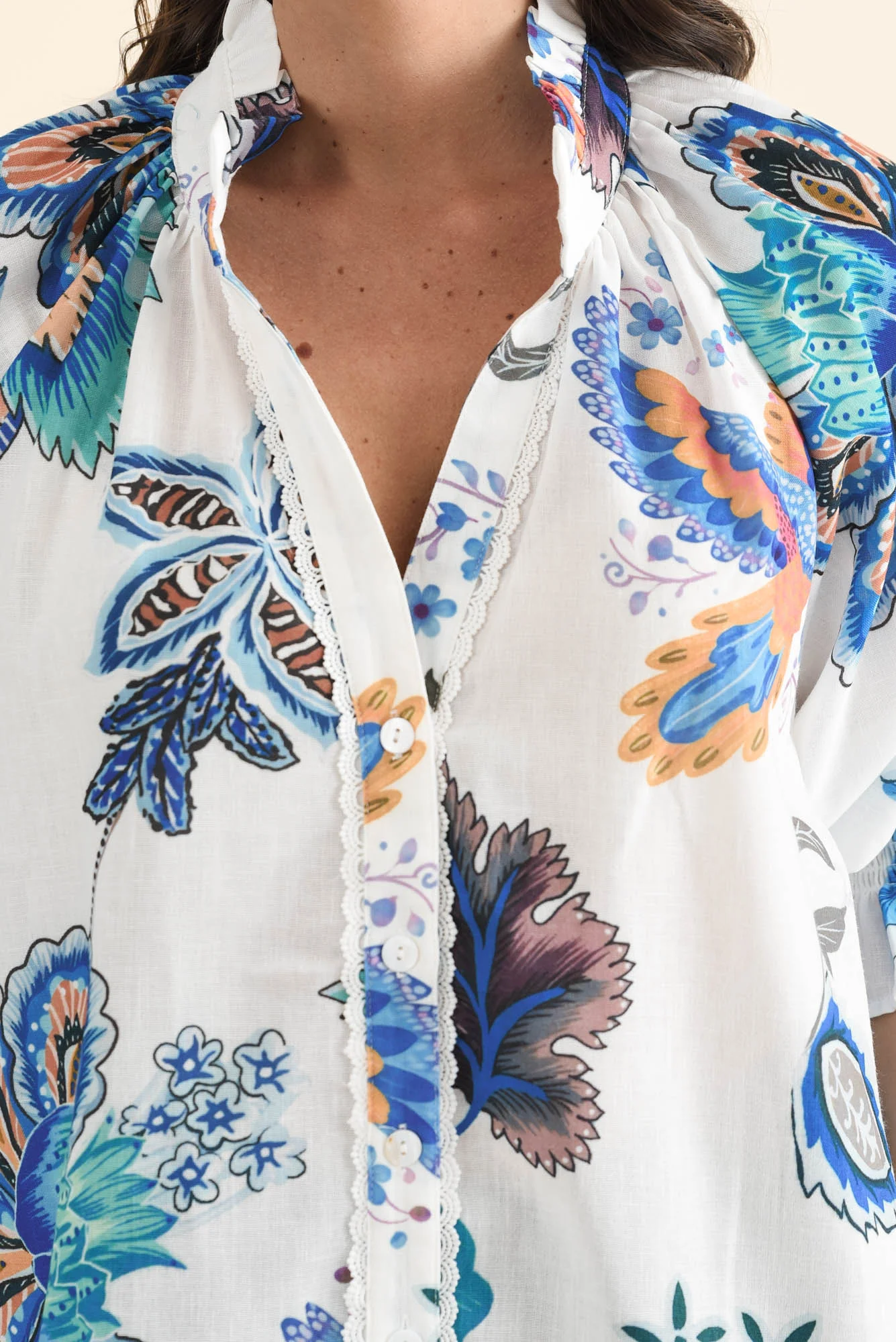 Kelis Blue Garden Linen Blend Shirt - Image 5