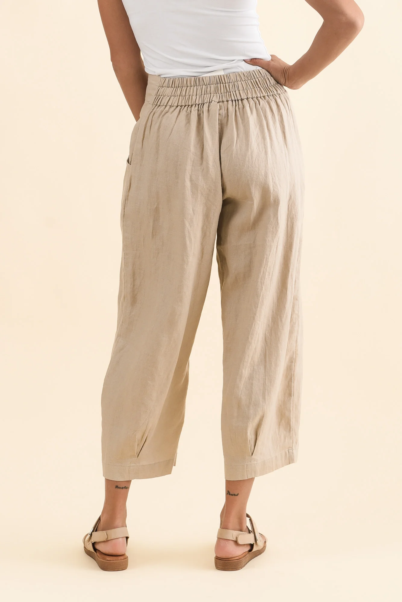Lassie Beige Linen Barrel Pants - Image 5