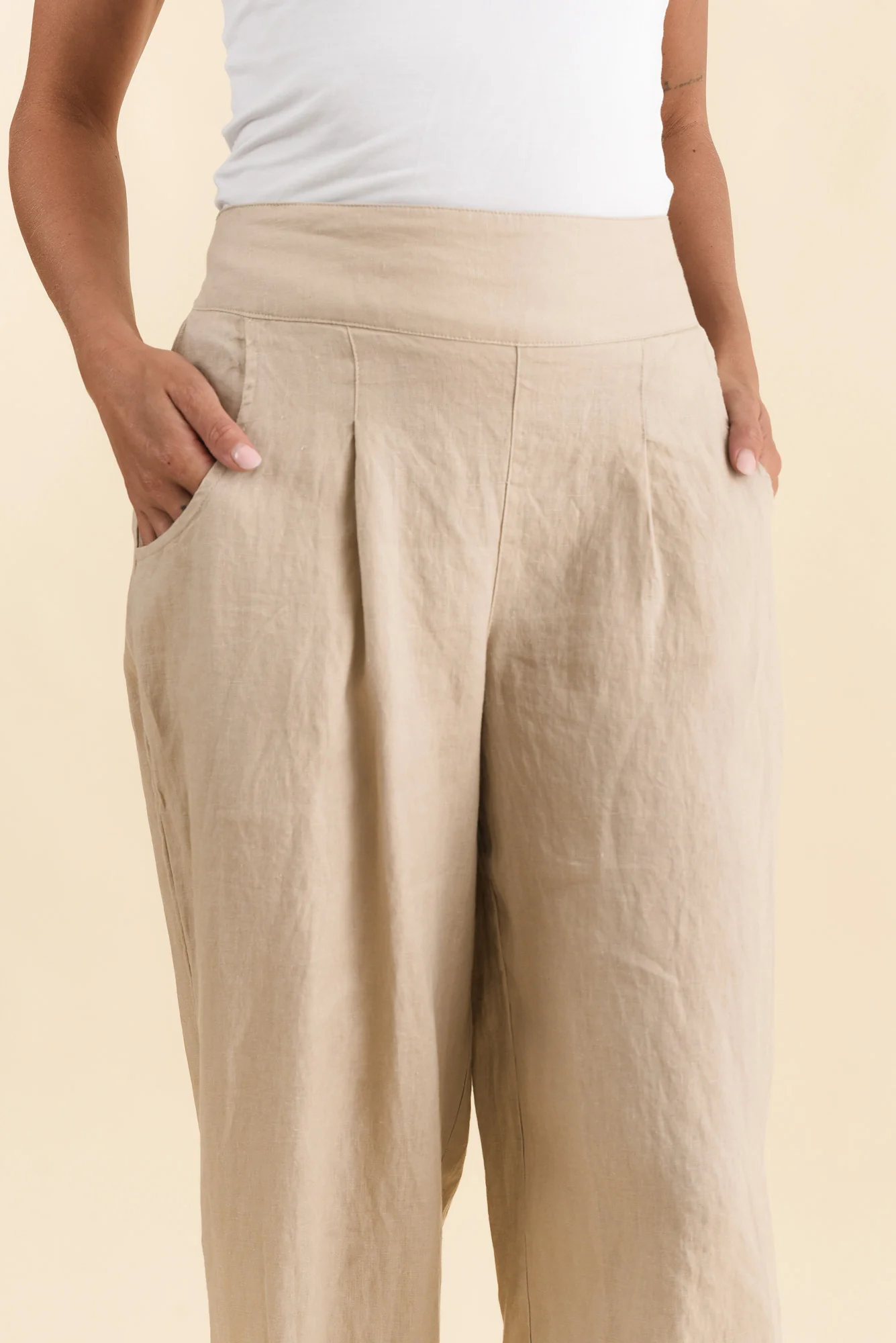 Lassie Beige Linen Barrel Pants - Image 6