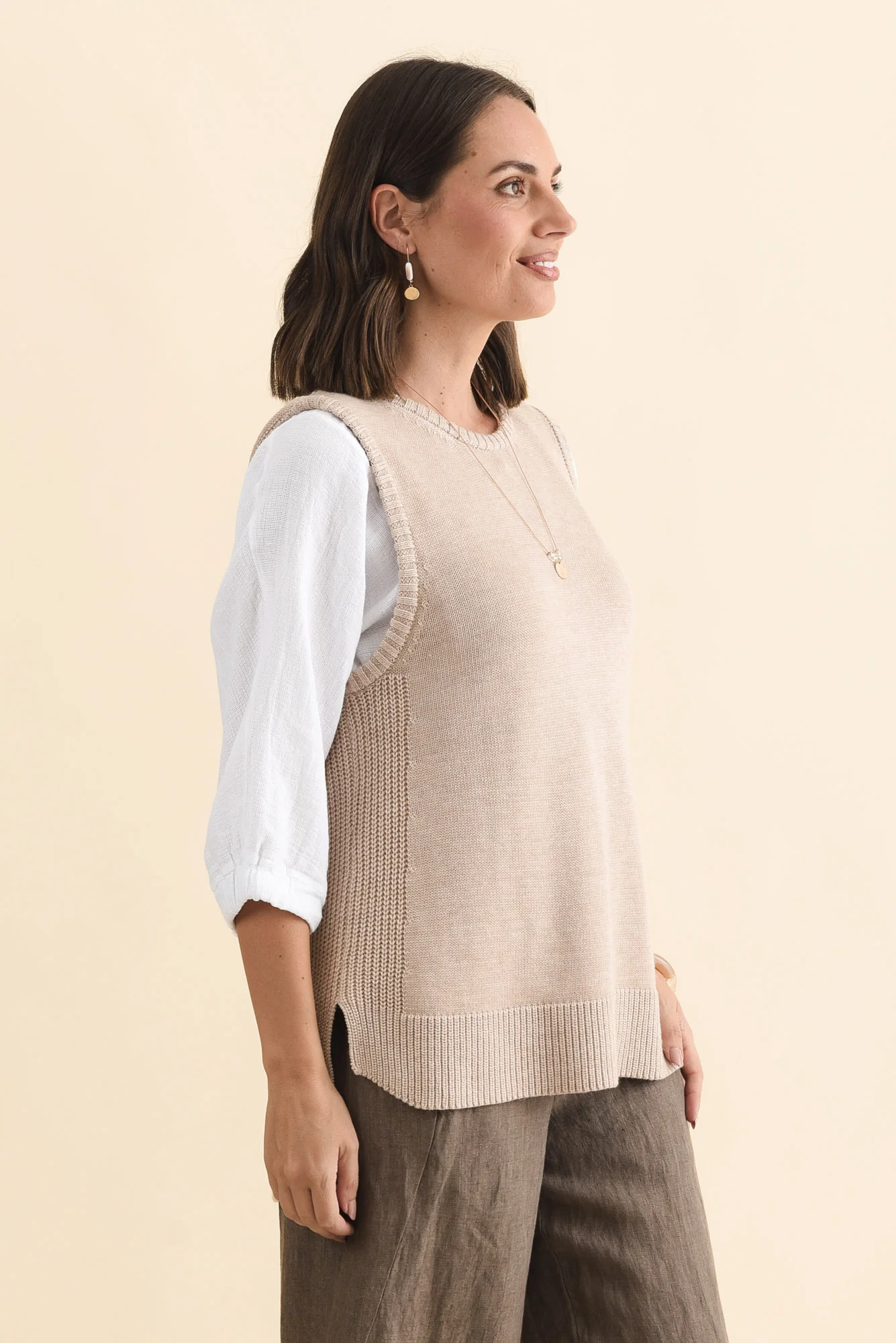 Laurell Beige Knit Crewneck Vest - Image 3