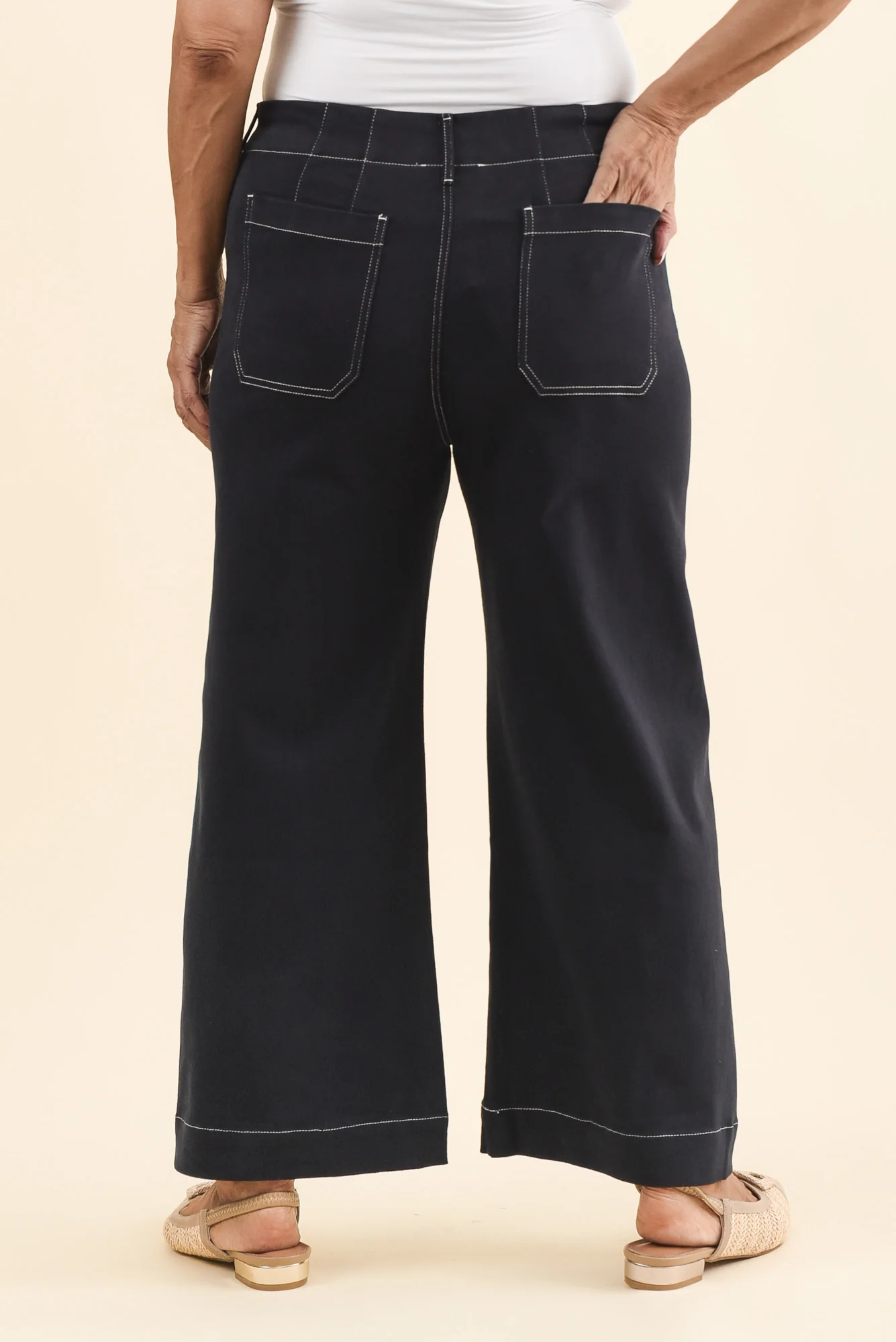 Lenon Dark Blue Denim Cropped Jeans - Image 4