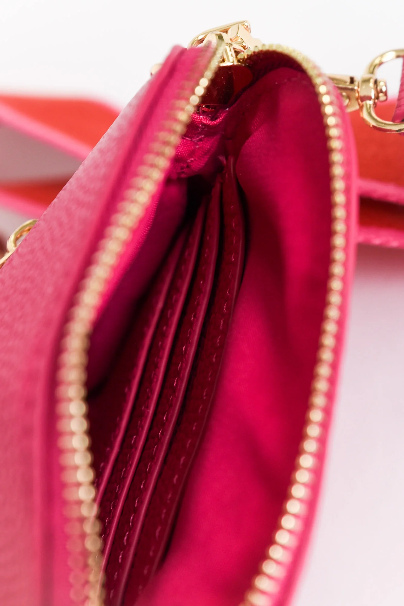 Leola Pink Walker Crossbody Bag - Image 3