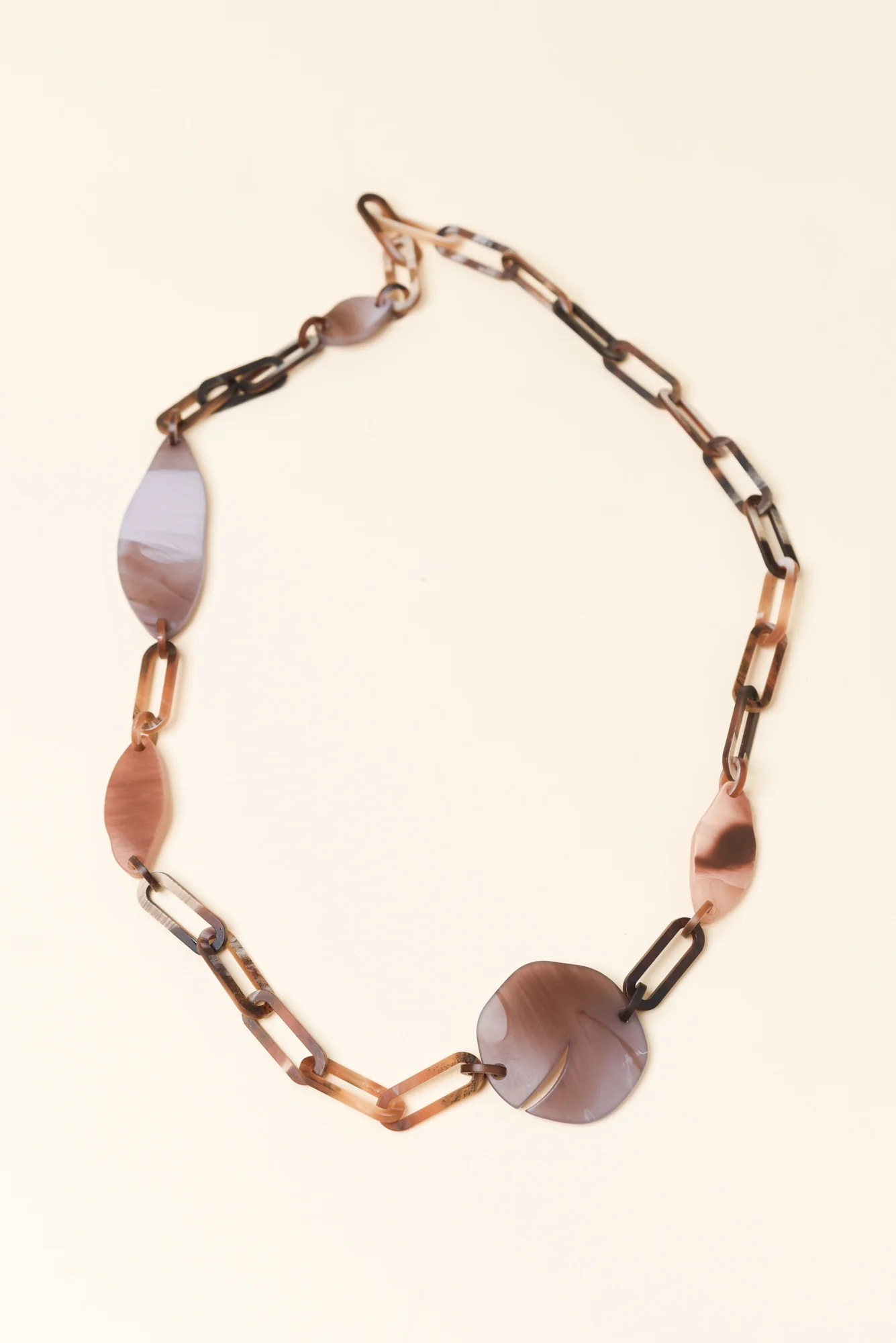 Mackenzie Brown Resin Chain Necklace
