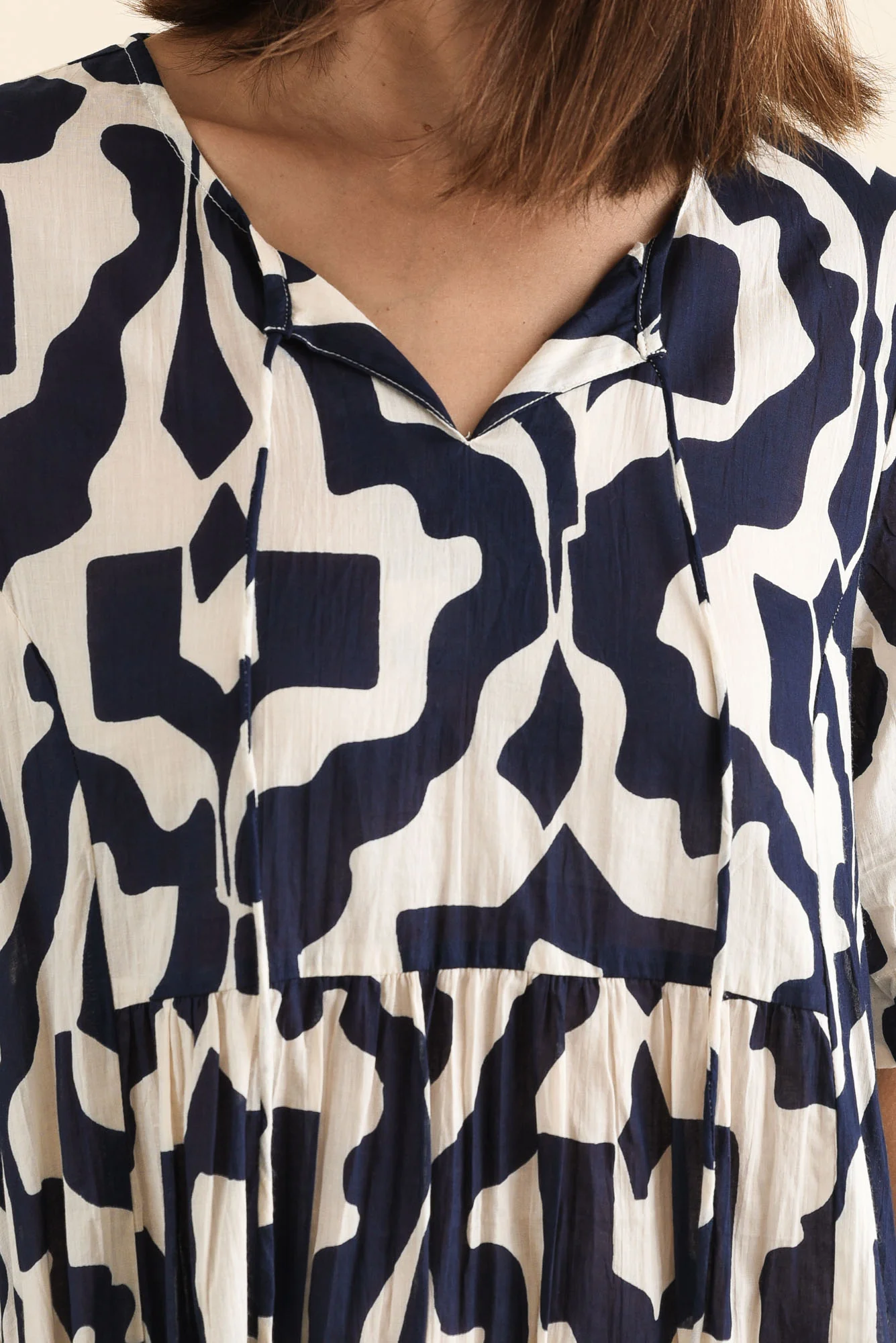 Mila Navy Motif Crinkle Cotton Dress - Image 5