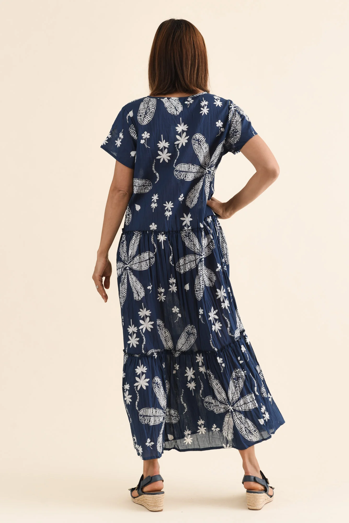 Nona Navy Flower Crinkle Cotton Maxi Dress - Image 4
