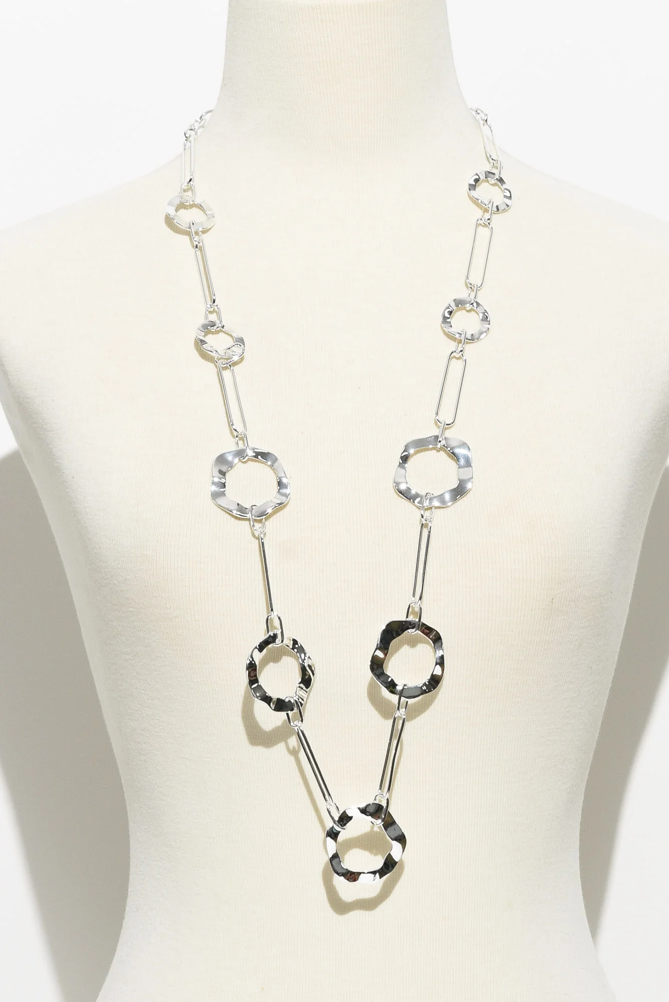 Remi Silver Ring Link Necklace