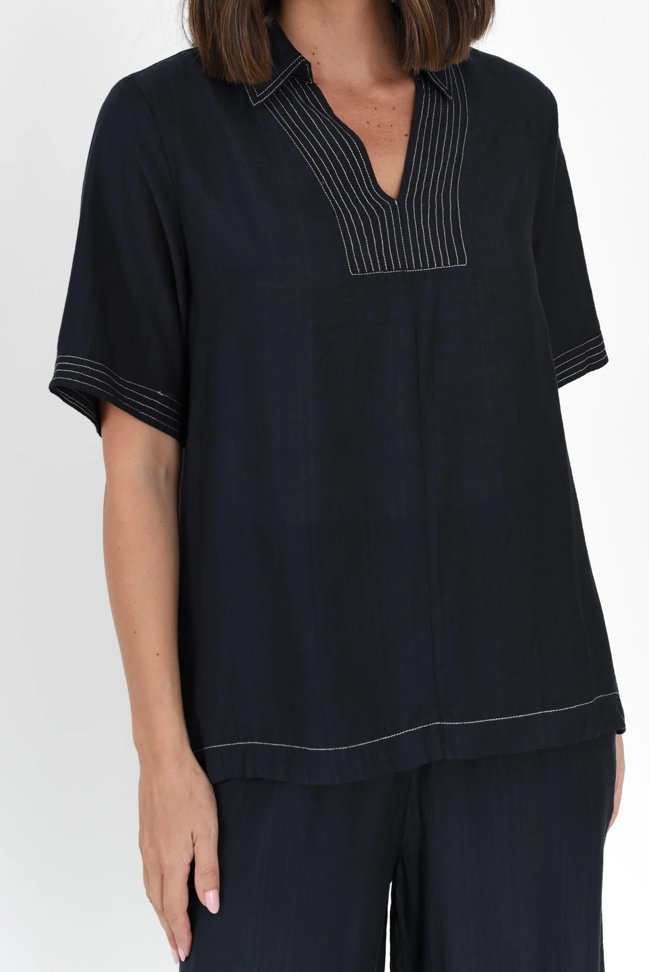 Rhianna Navy Contrast Collared Top - Image 5