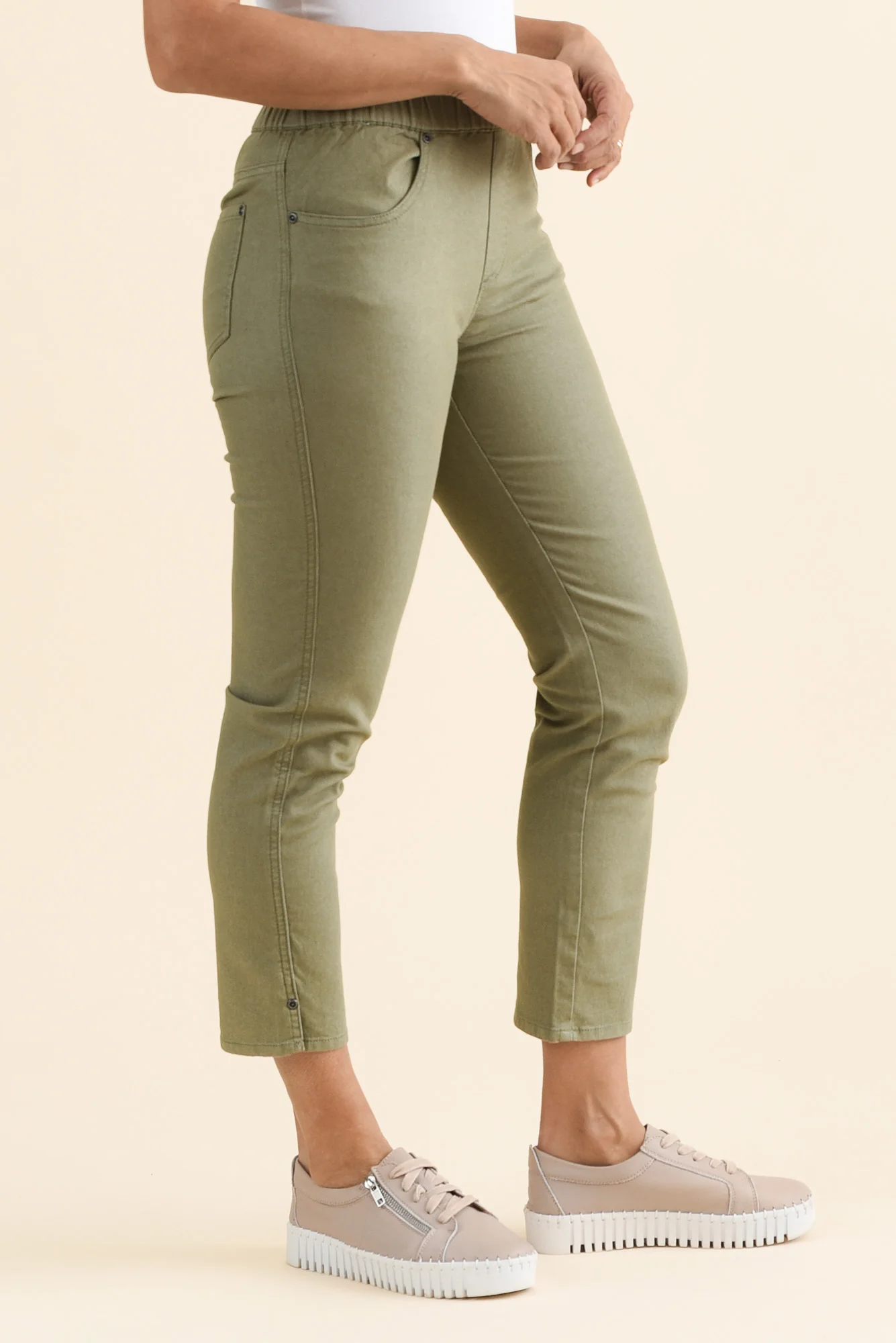 Winslet Khaki 7/8 Pants - Image 3