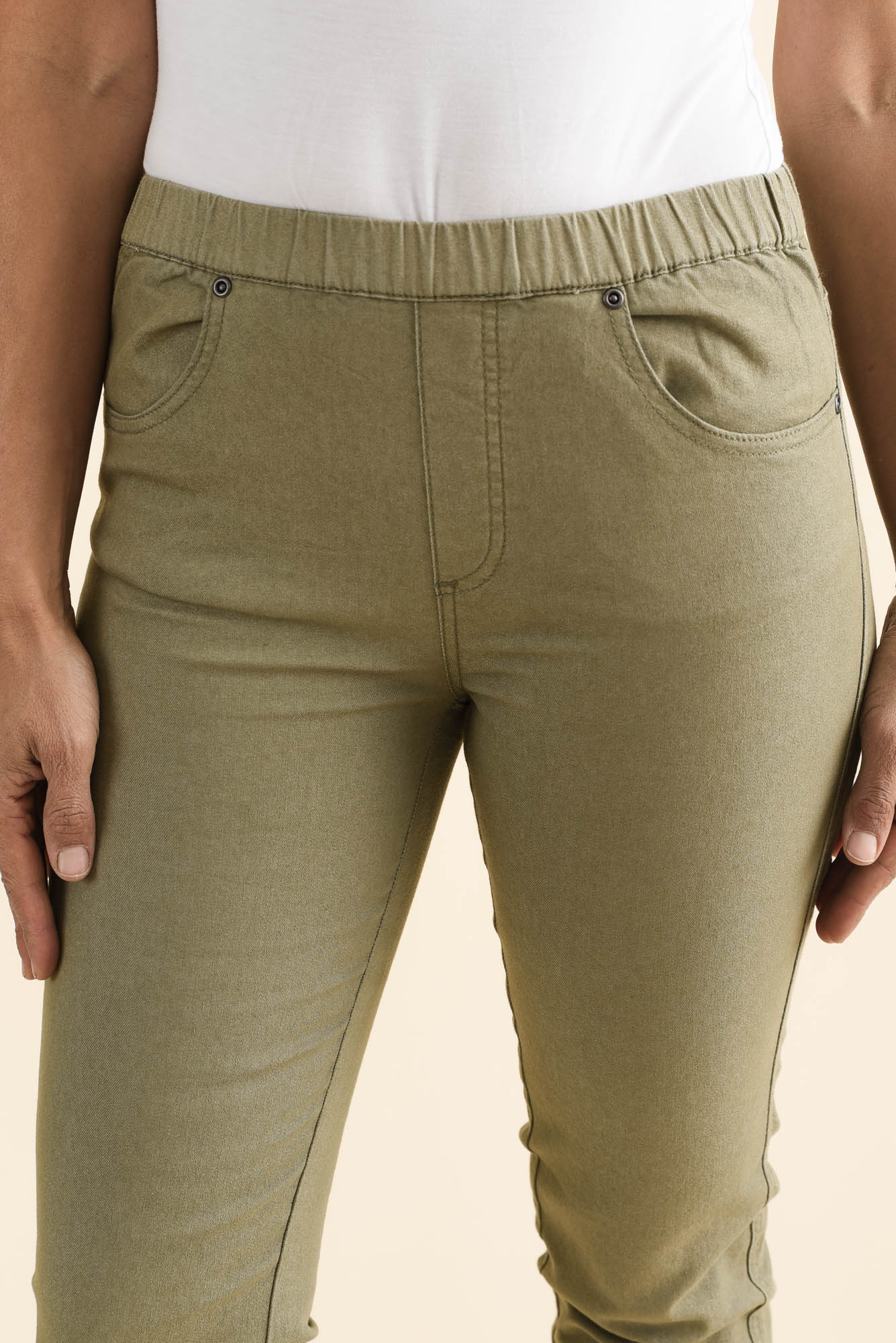 Winslet Khaki 7/8 Pants - Image 5