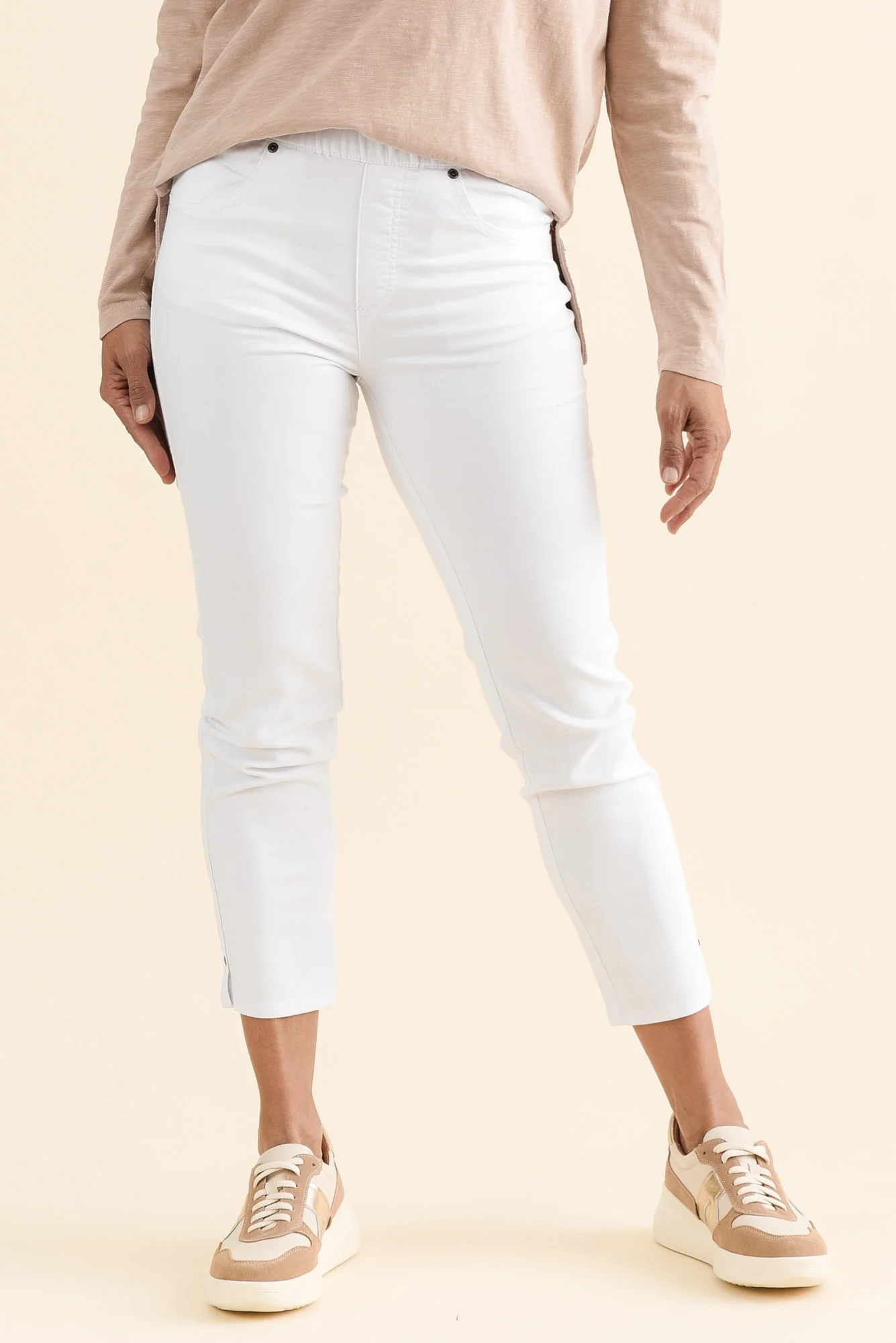 Winslet White 7/8 Pants