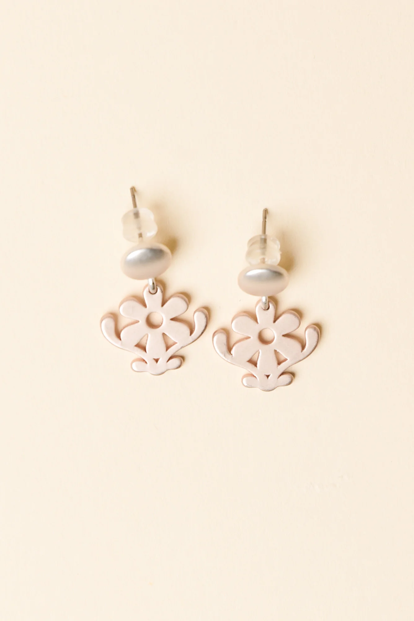 Zeta Rose Gold Daisy Stud Earrings